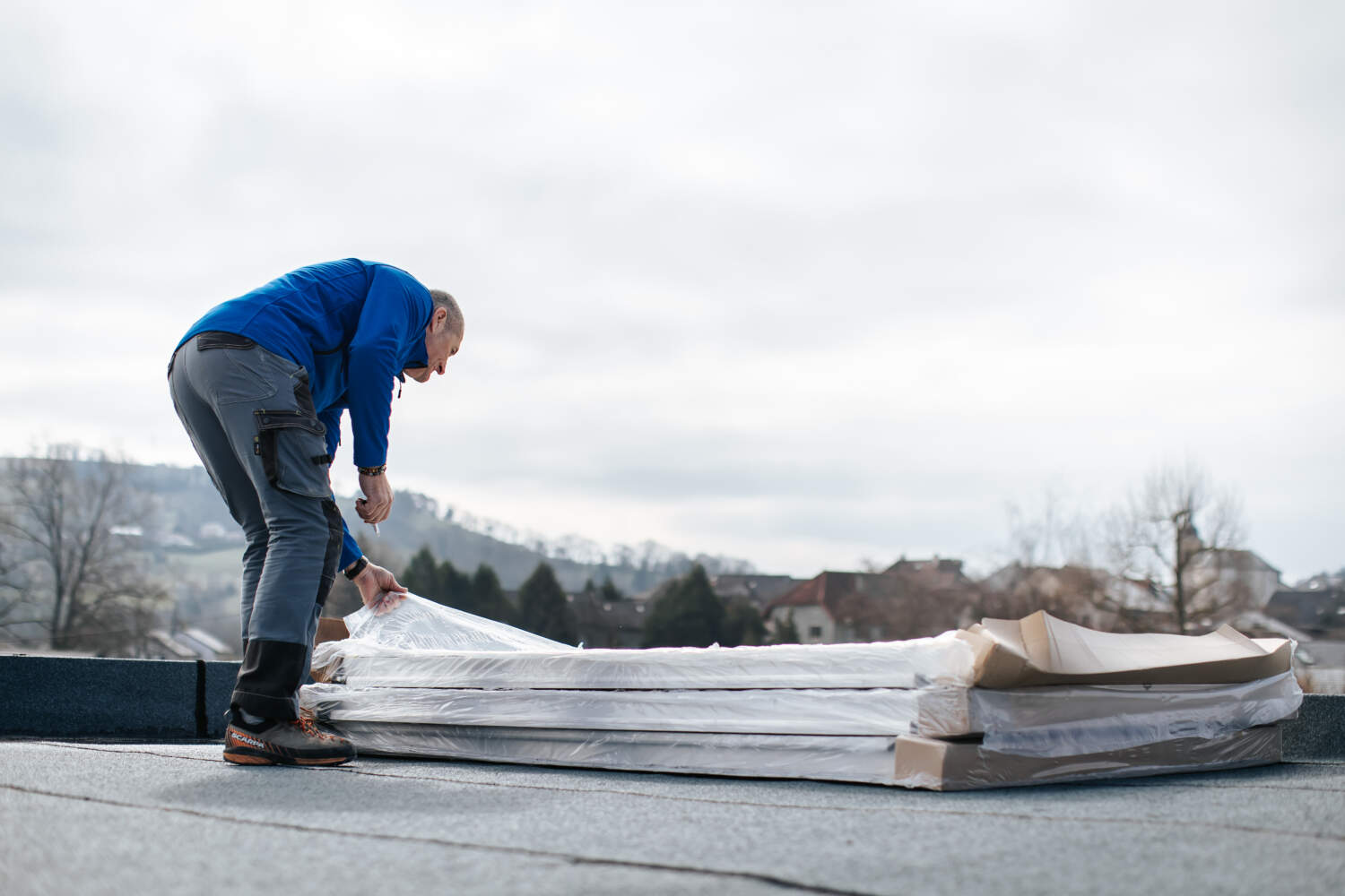 Installation panneaux solaires sur un toiture